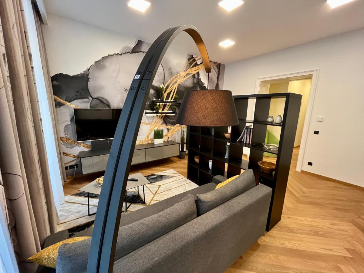 Street Living Hotel - Apartments Вена Экстерьер фото