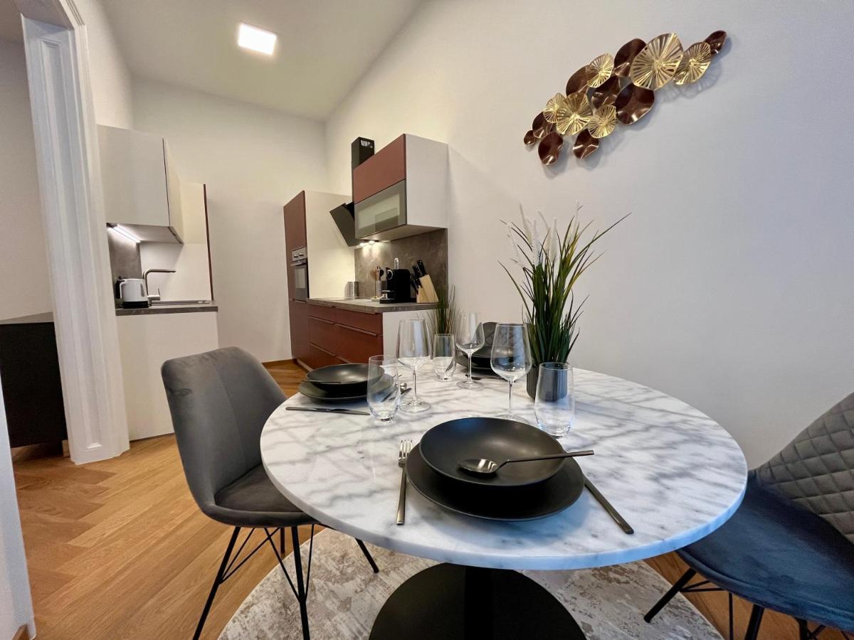 Street Living Hotel - Apartments Вена Экстерьер фото
