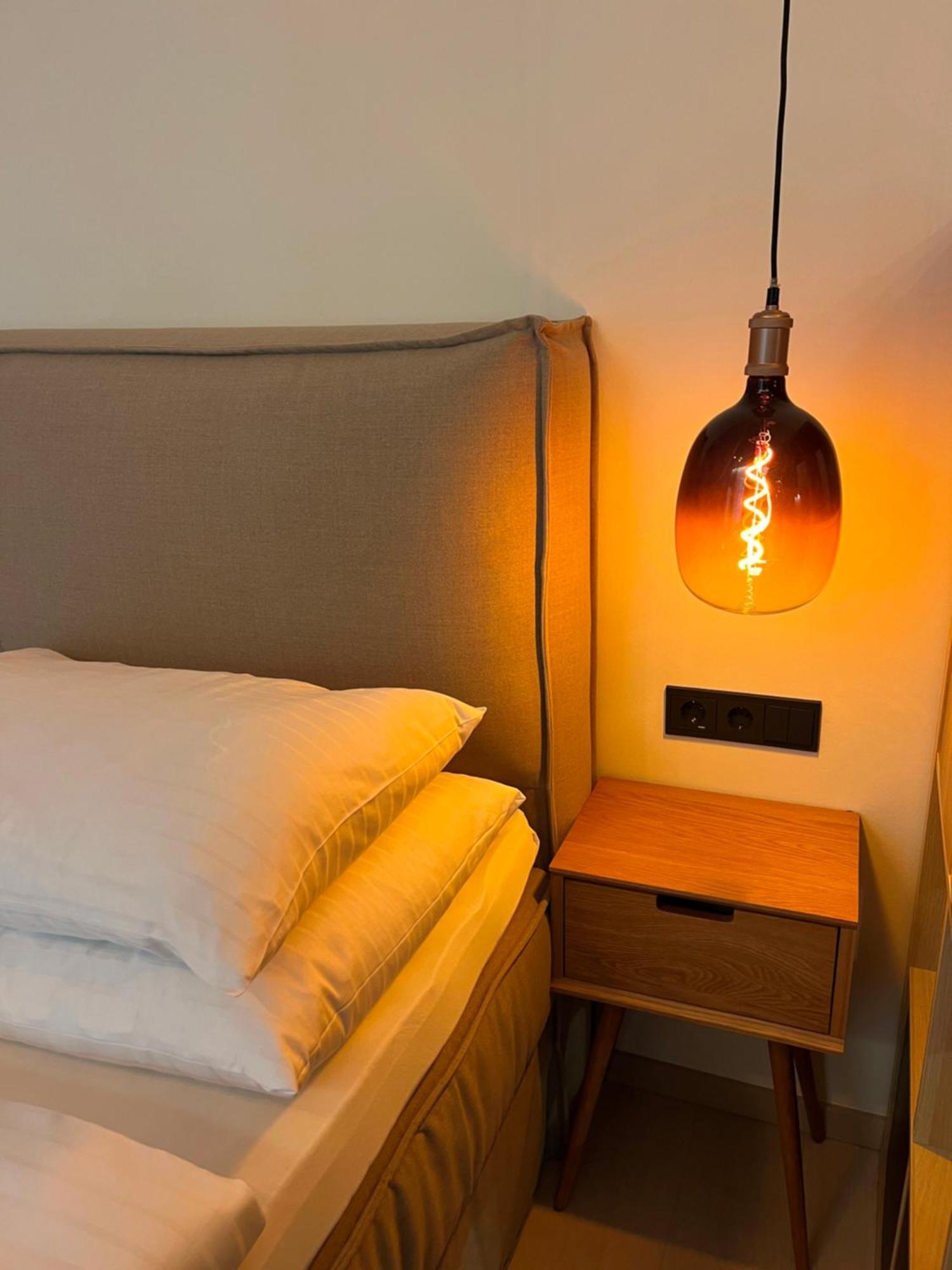 Street Living Hotel - Apartments Вена Экстерьер фото